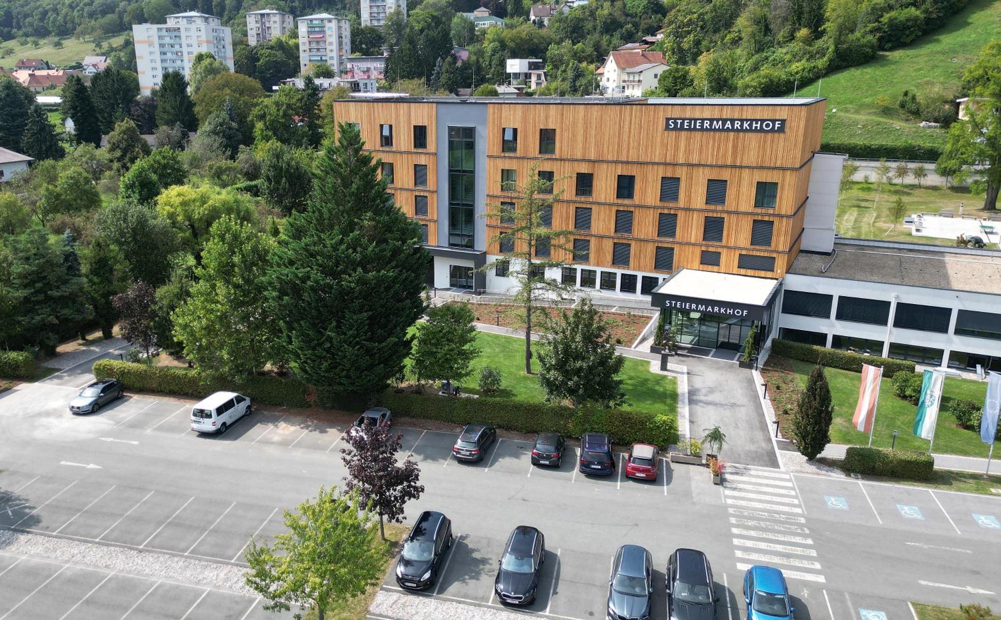 Hotel Steiermarkhof Graz - Aus Holz Gebaut, Von Huegeln Gekuesst 외부 사진